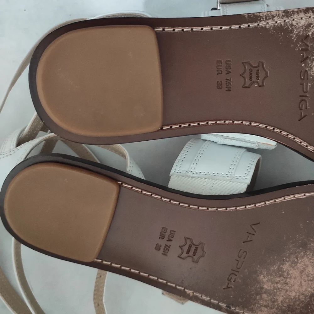 Via Spiga Sedana Sandals White Leather Buckle Size 7.5